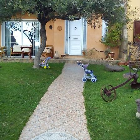 Il Tarlo Bed & Breakfast Seneghe Bagian luar foto