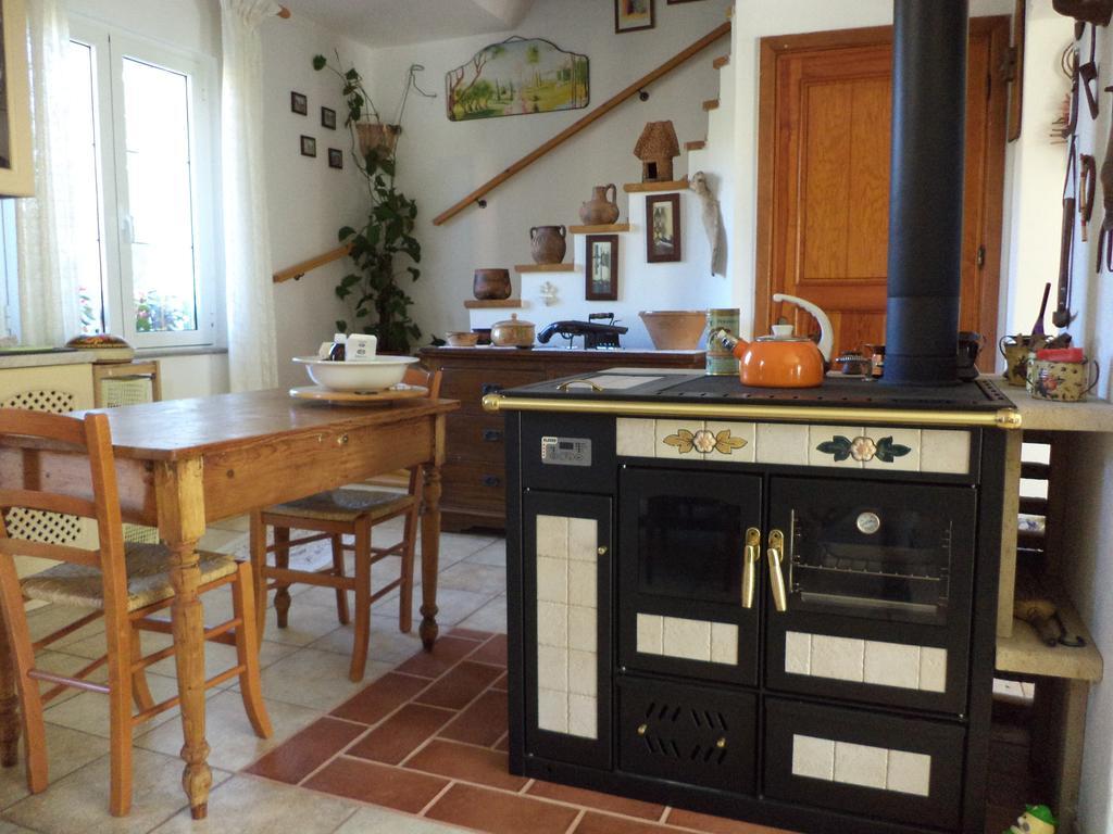 Il Tarlo Bed & Breakfast Seneghe Bagian luar foto