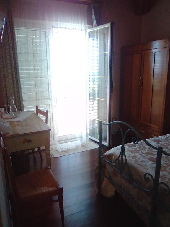 Il Tarlo Bed & Breakfast Seneghe Bagian luar foto